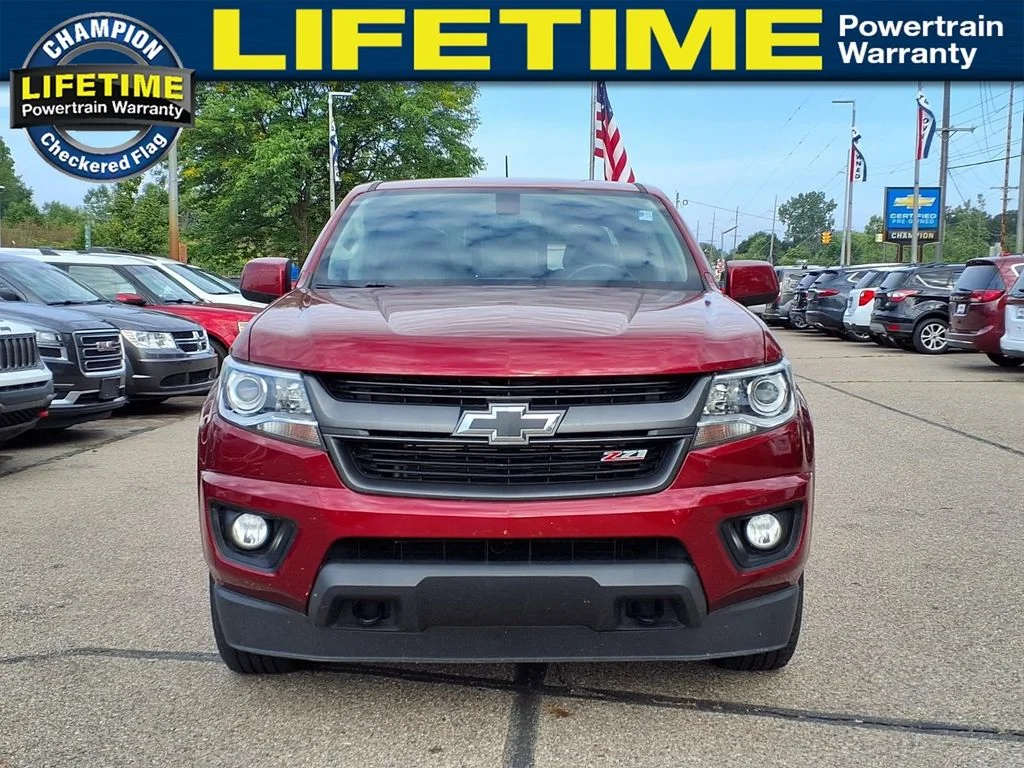 Used 2019 Red Chevrolet Z71 image 2