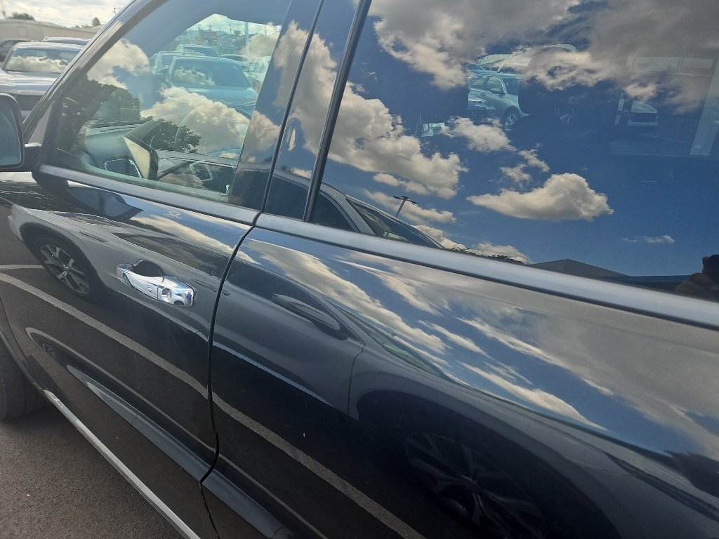 Used 2013 Brilliant Black Crystal Pearlcoat Dodge Crew image 2