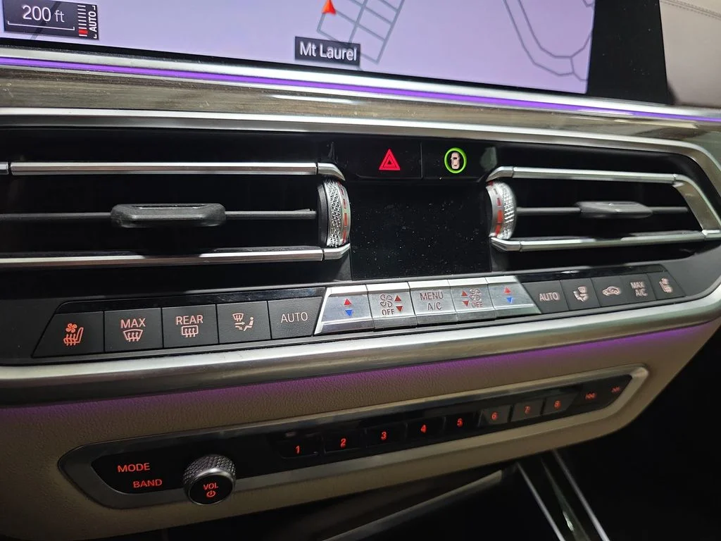 Used 2019 Black Sapphire Metallic BMW xDrive40i image 20