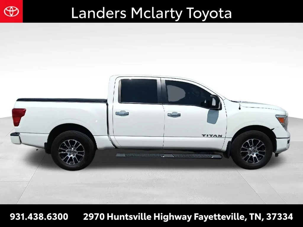 Used 2021 White Nissan SV image 2