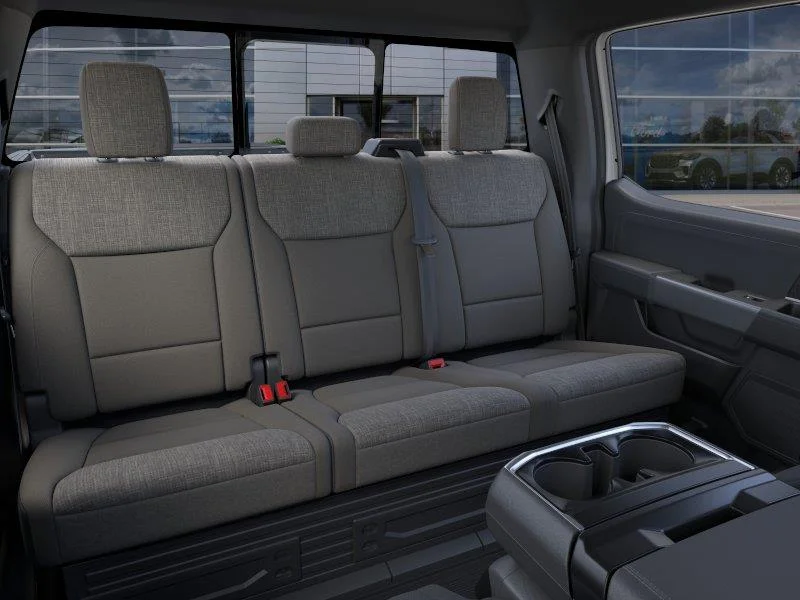New 2026 Oxford White Ford XLT image 11