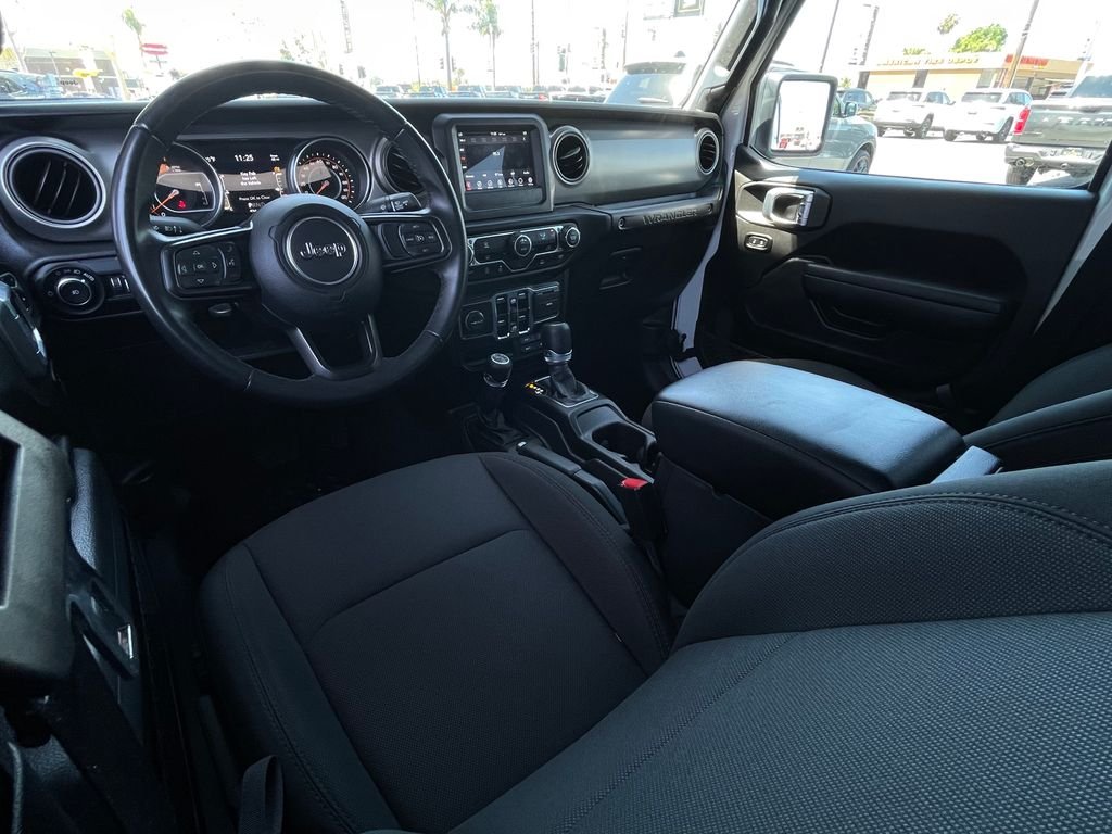 Used 2022 White Jeep Unlimited Sport S image 23
