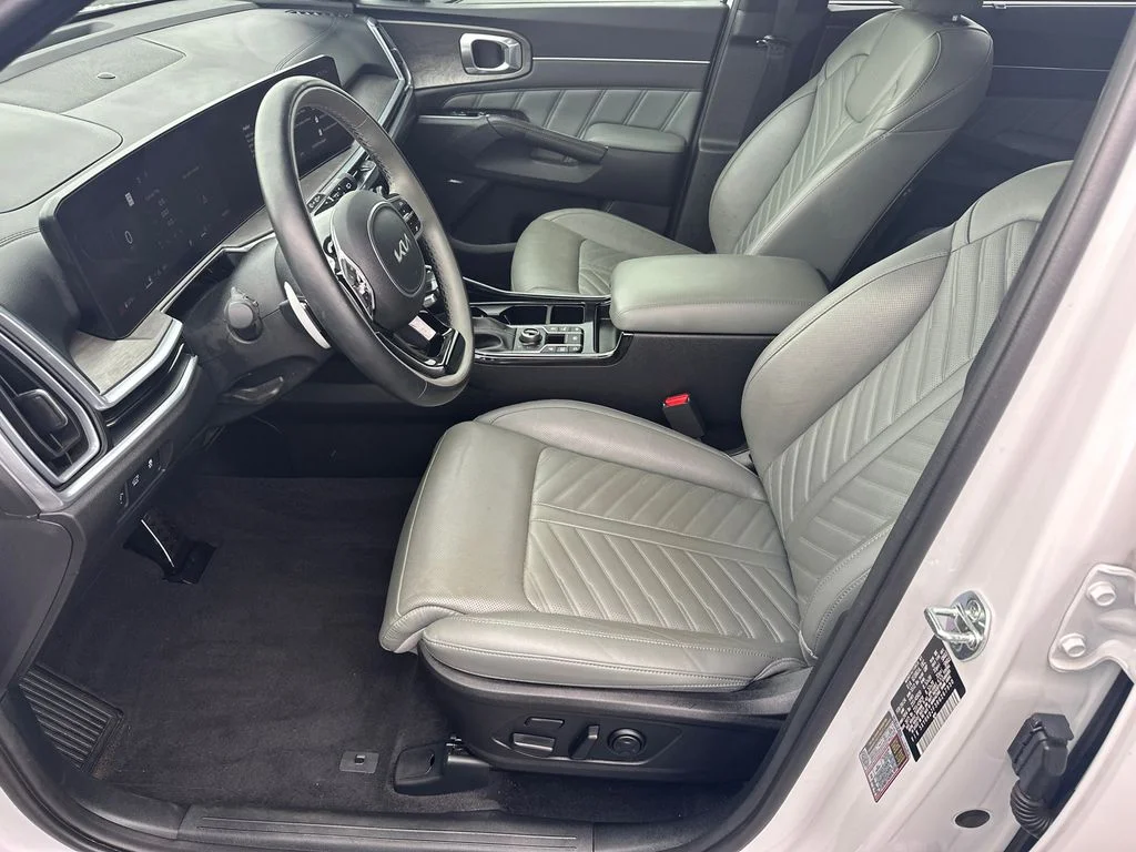 Used 2024 White Kia X-Line SX Prestige image 9