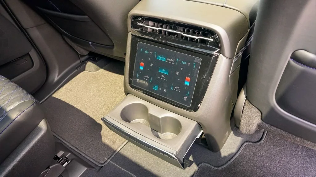 2026 Cadillac Escalade IQL Luxury - Photo 19