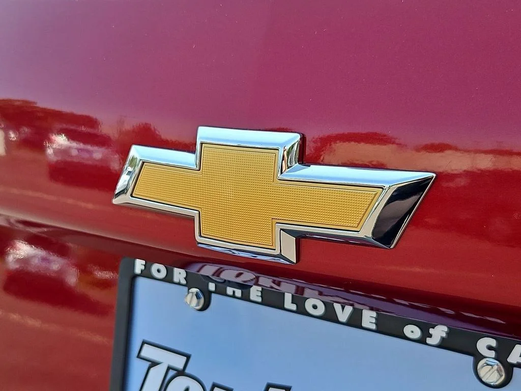 Used 2019 Cajun Red Tintcoat Chevrolet LT image 27