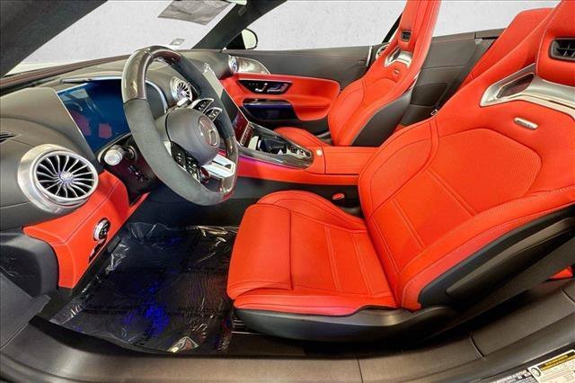 New 2026 MANUFAKTUR Night Black Magno Mercedes-Benz AMG® SL 63 S E Performance image 46