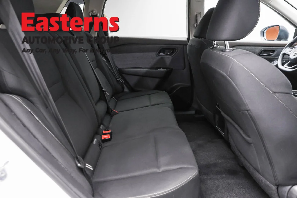 Used 2023 White Nissan S image 24