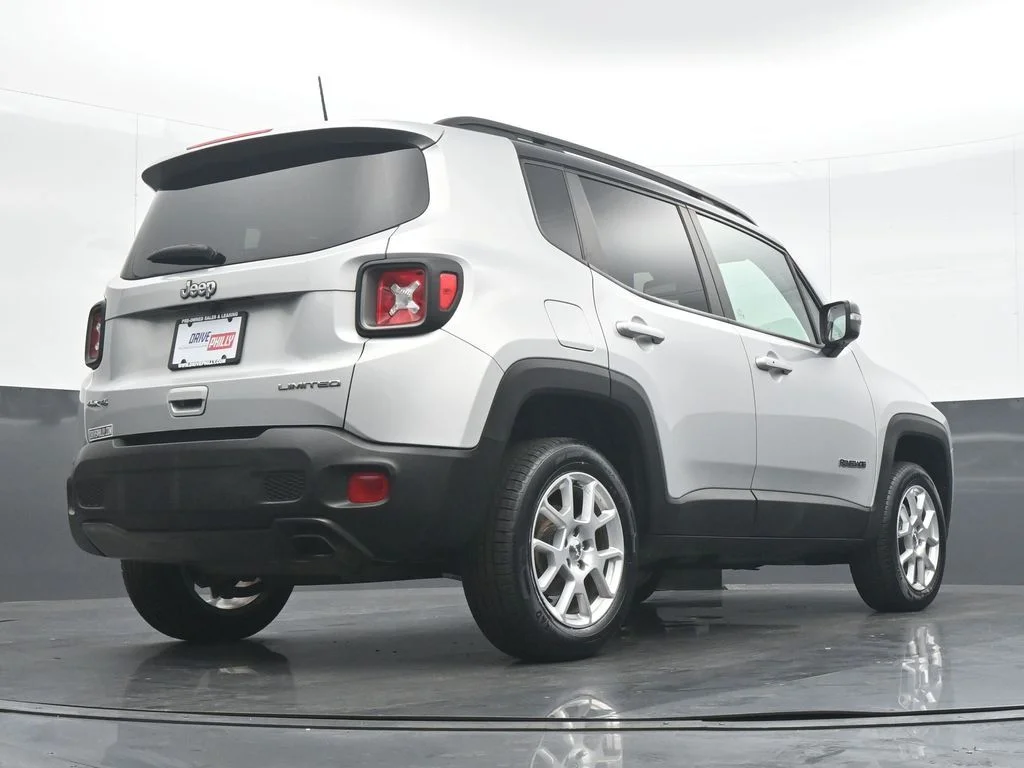 Used 2021 Silver Jeep Limited image 29