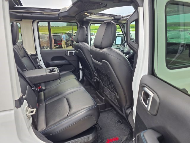Certified Used 2023 Bright White Clearcoat Jeep Rubicon image 18