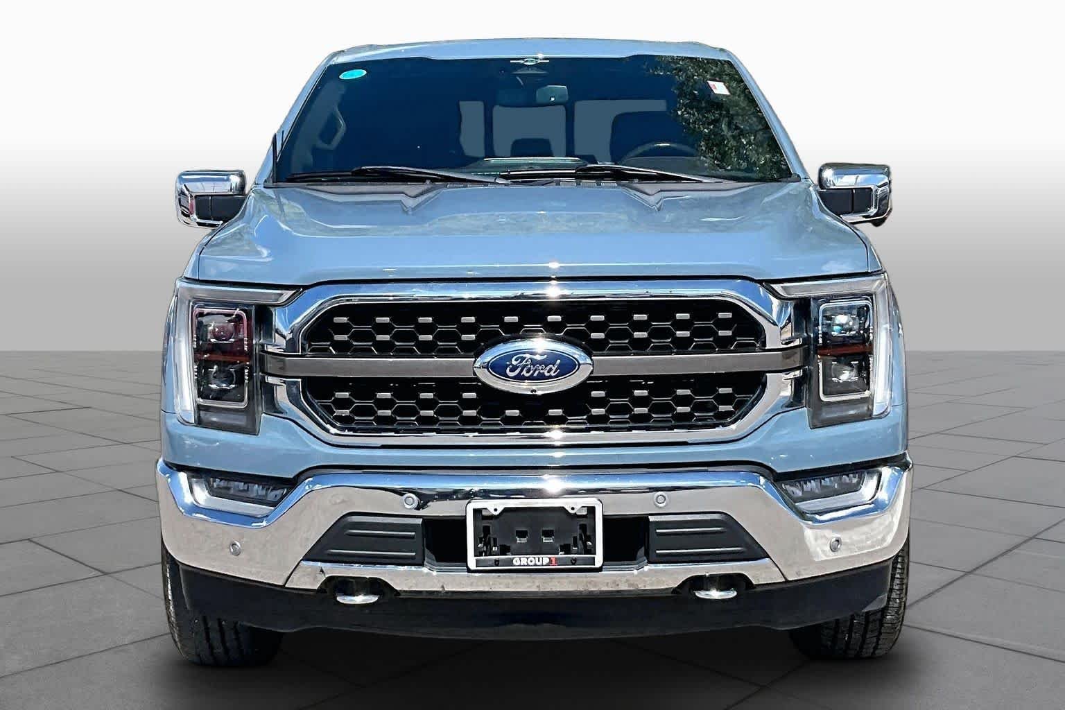 Used 2023 Azure Gray Metallic Tri-Coat/Stone Gray Ford King Ranch image 4