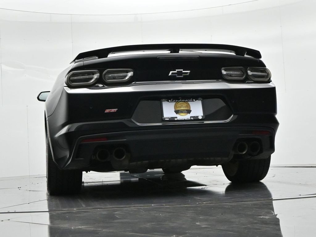 Used 2019 Black Chevrolet 2dr Conv SS w/2SS image 22