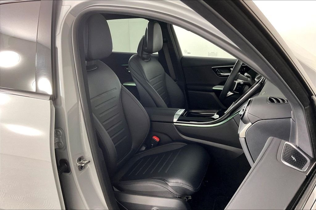 Used 2026 White Mercedes-Benz GLC 300 image 7