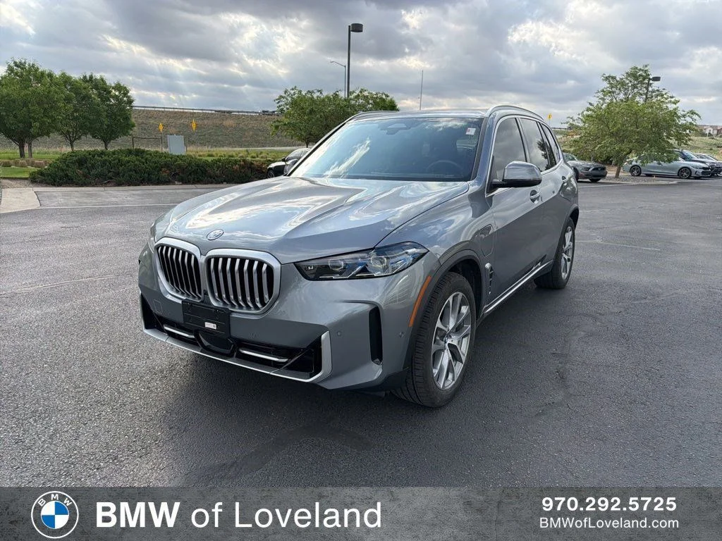 2025 BMW X5 xDrive50e's photo