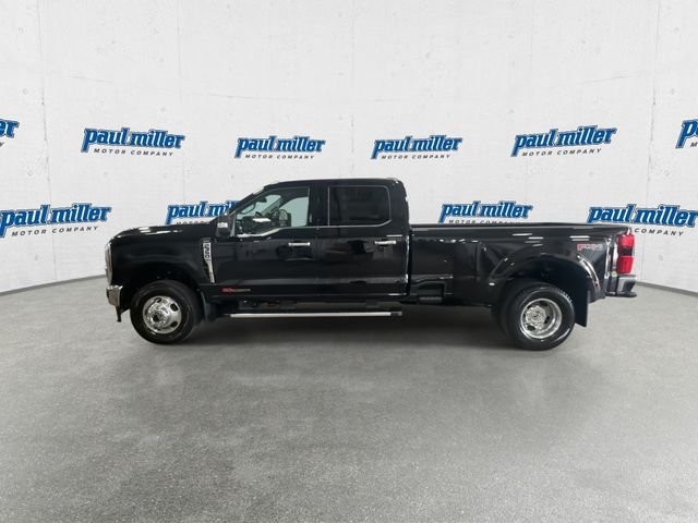 New 2026 Agate Black Metallic Ford F-350® Lariat® image 4