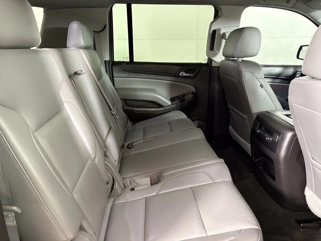 Used 2016 TUNGSTEN METALLIC Chevrolet LT image 22