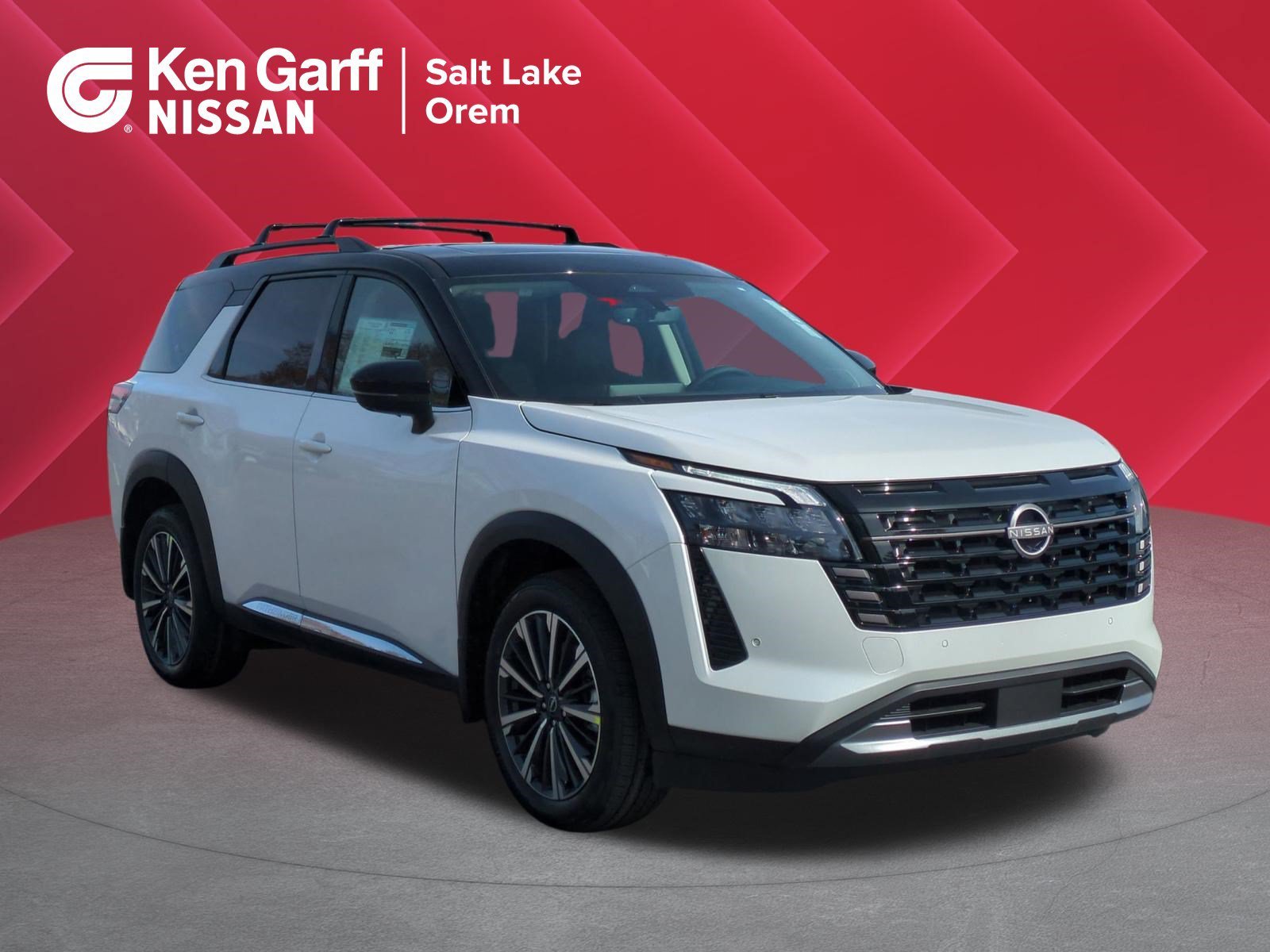 New 2026 Everest White Pearl TriCoat / Super Black Two-tone Nissan Platinum image 1