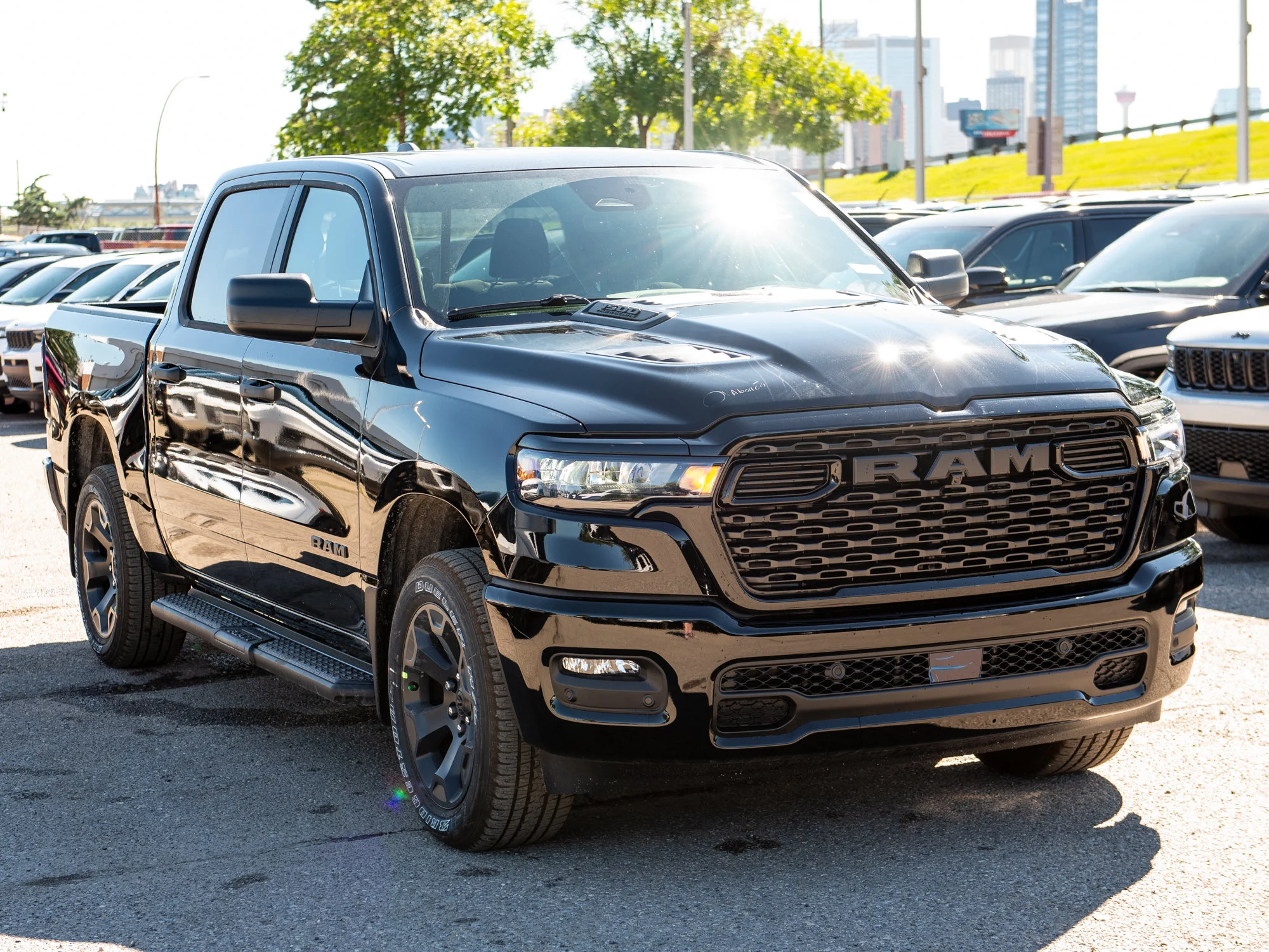 New 2026 Black RAM Express* image 8