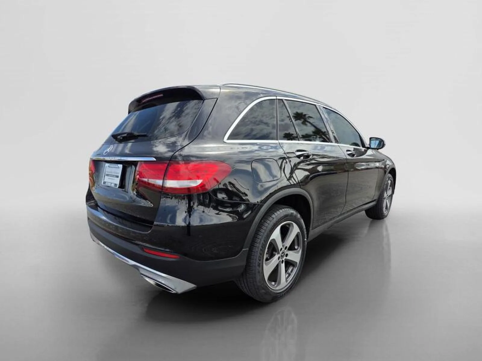 Used 2018 Black Mercedes-Benz GLC 300 image 5