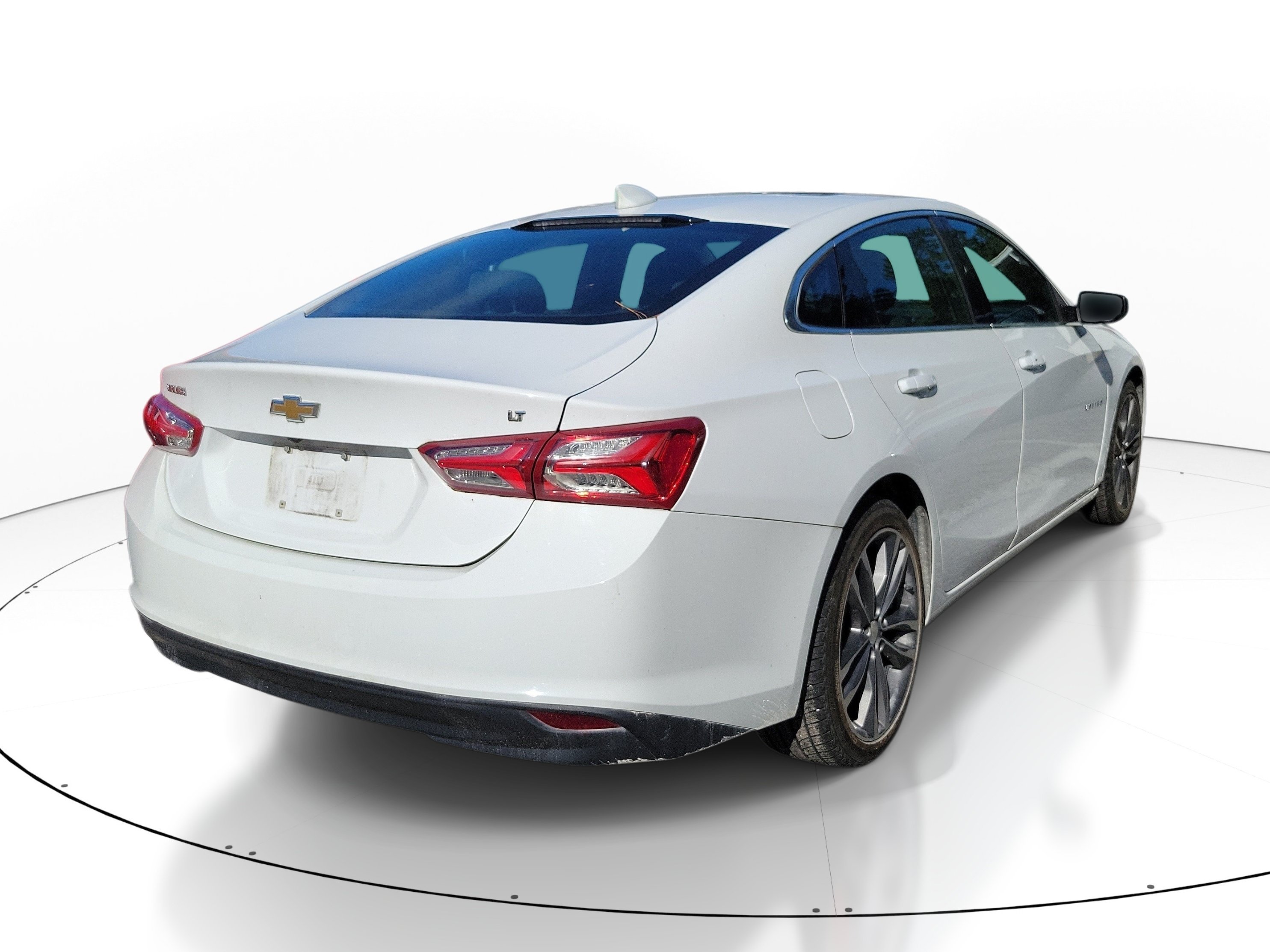 Used 2021 Summit White Chevrolet LT image 4