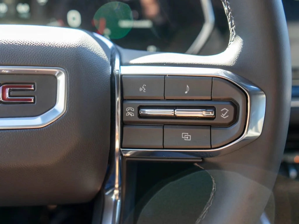 New 2026 Onyx Black GMC Elevation image 18