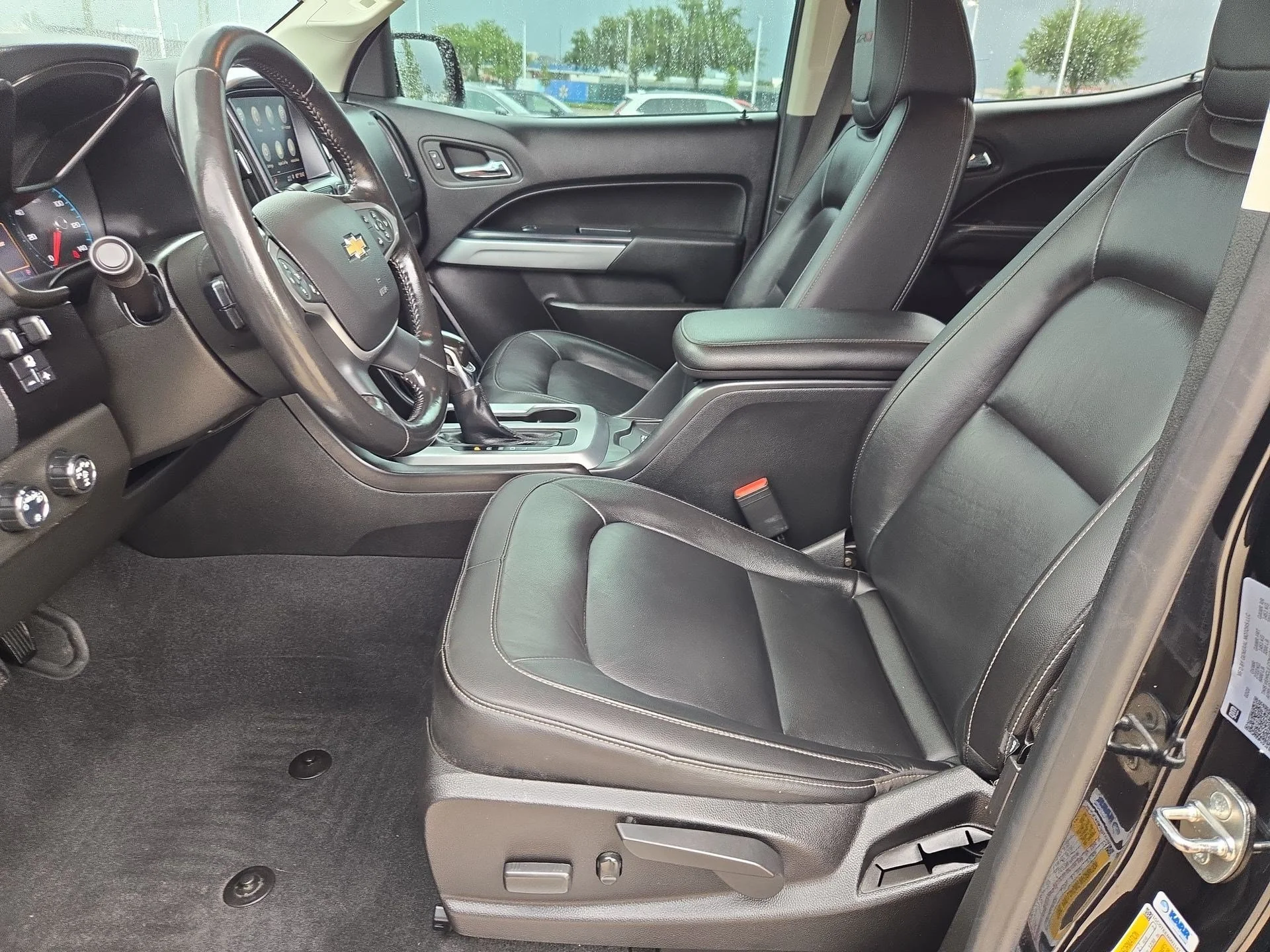 2022 Chevrolet Colorado ZR2 - Photo 14