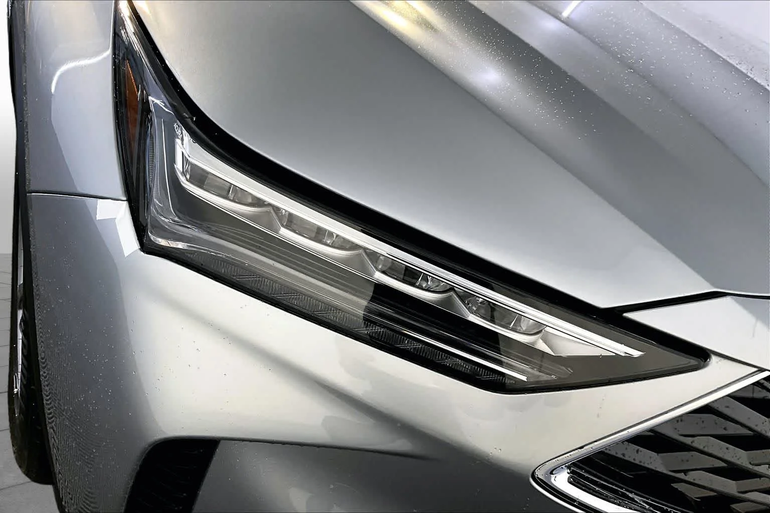 New 2026 Solar Silver Metallic Acura BASE image 17