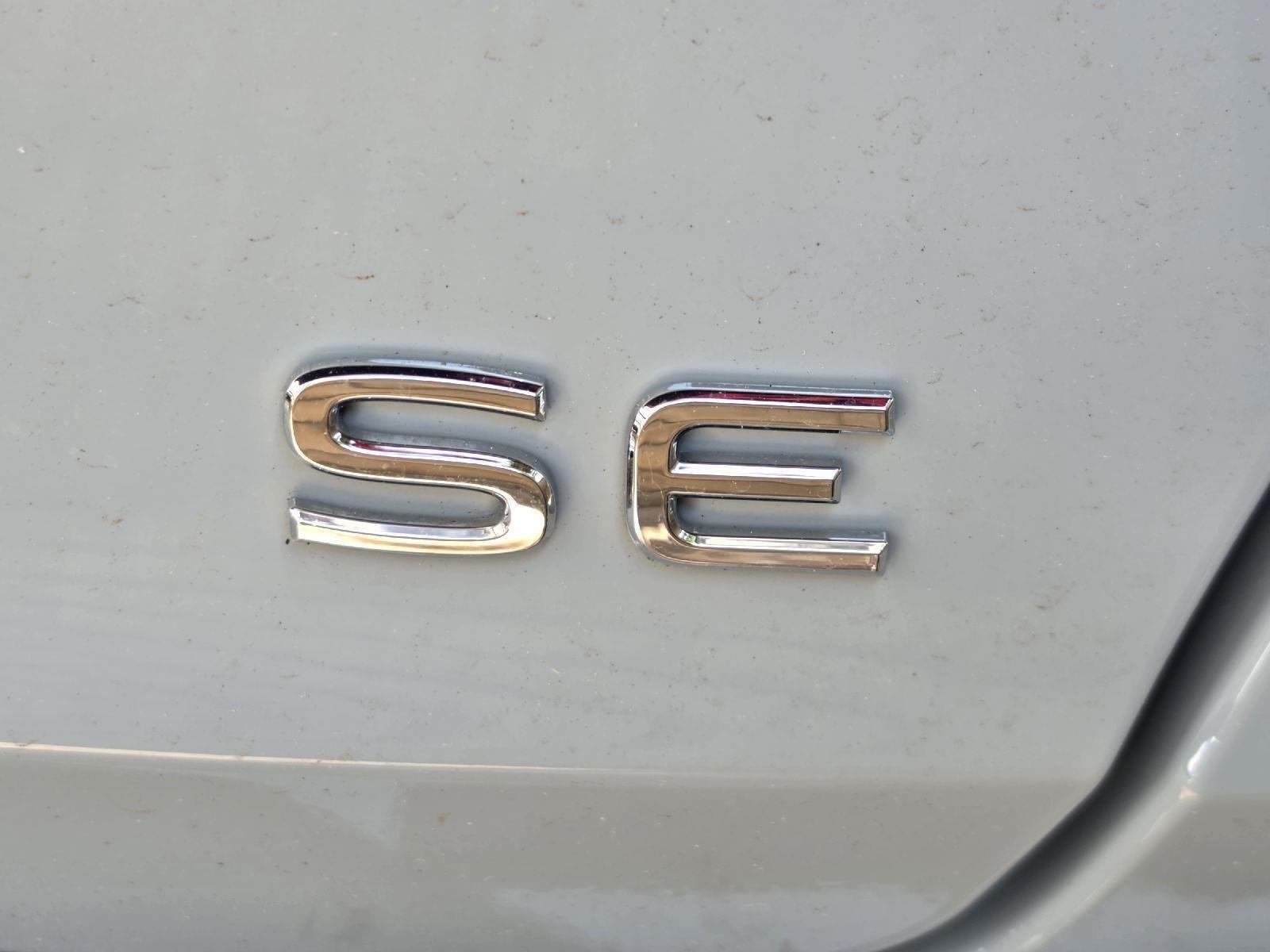 Used 2025 Monument Gray Volkswagen SE image 17
