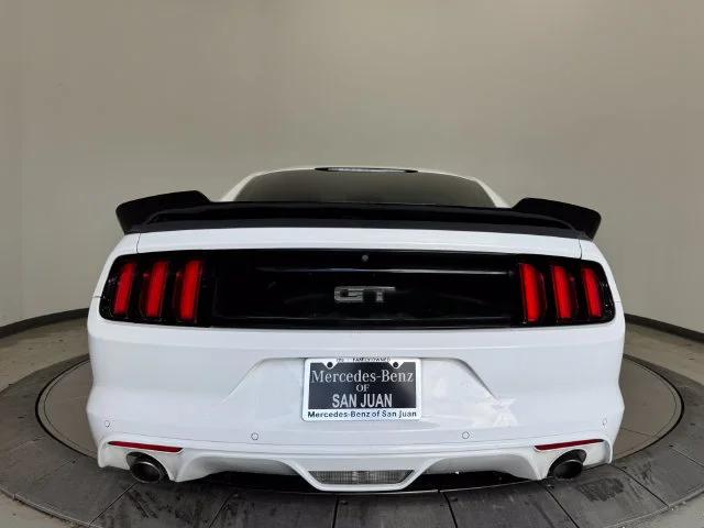 Used 2016 Oxford White Ford GT image 13