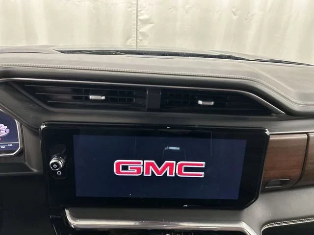 Used 2022 Onyx Black GMC Denali Ultimate image 9