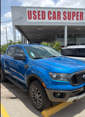 Used 2021 Blue Ford XLT image 1