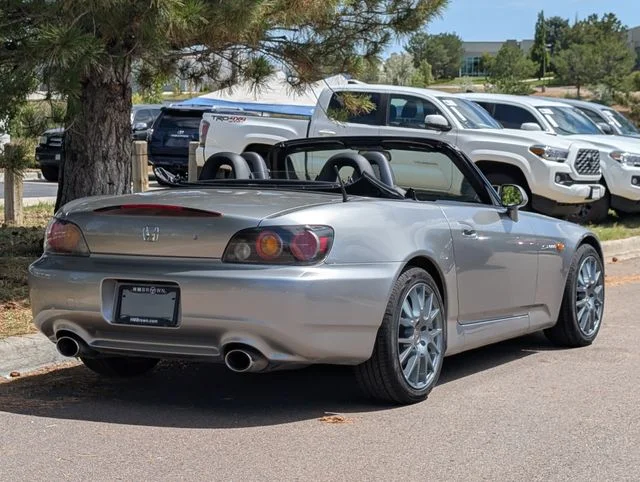 Used 2005 Sebring Silver Metallic Honda Base image 4