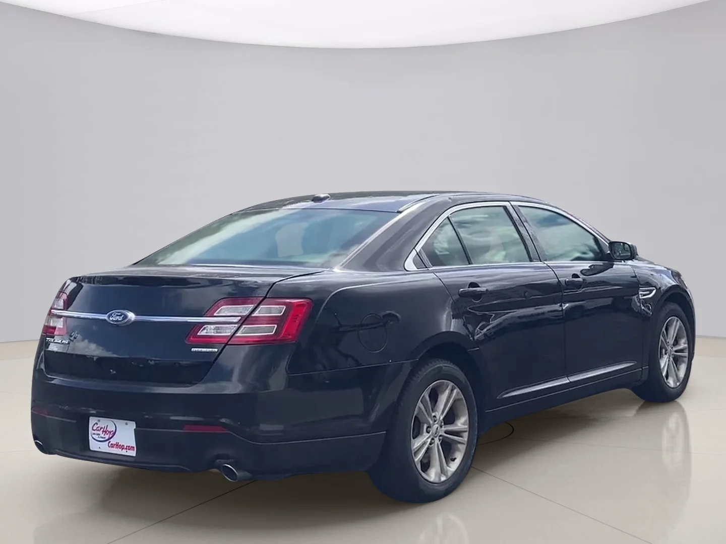 Used 2019 Black Ford SE image 5