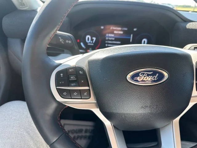 Used 2026 Vapor Blue Metallic Ford Active image 37