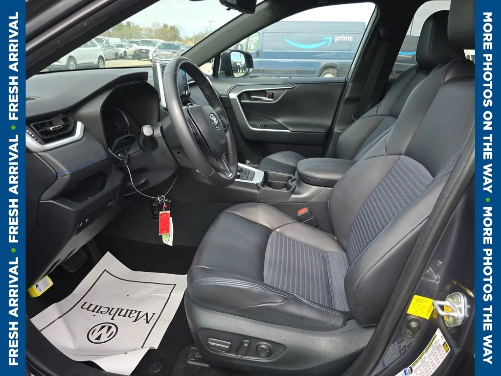 Used 2019 Gray Toyota XSE image 6