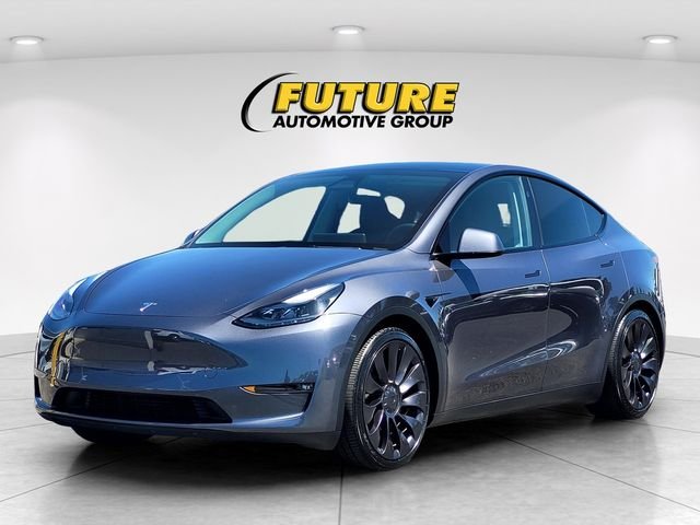 Used 2023  Tesla Performance image 8