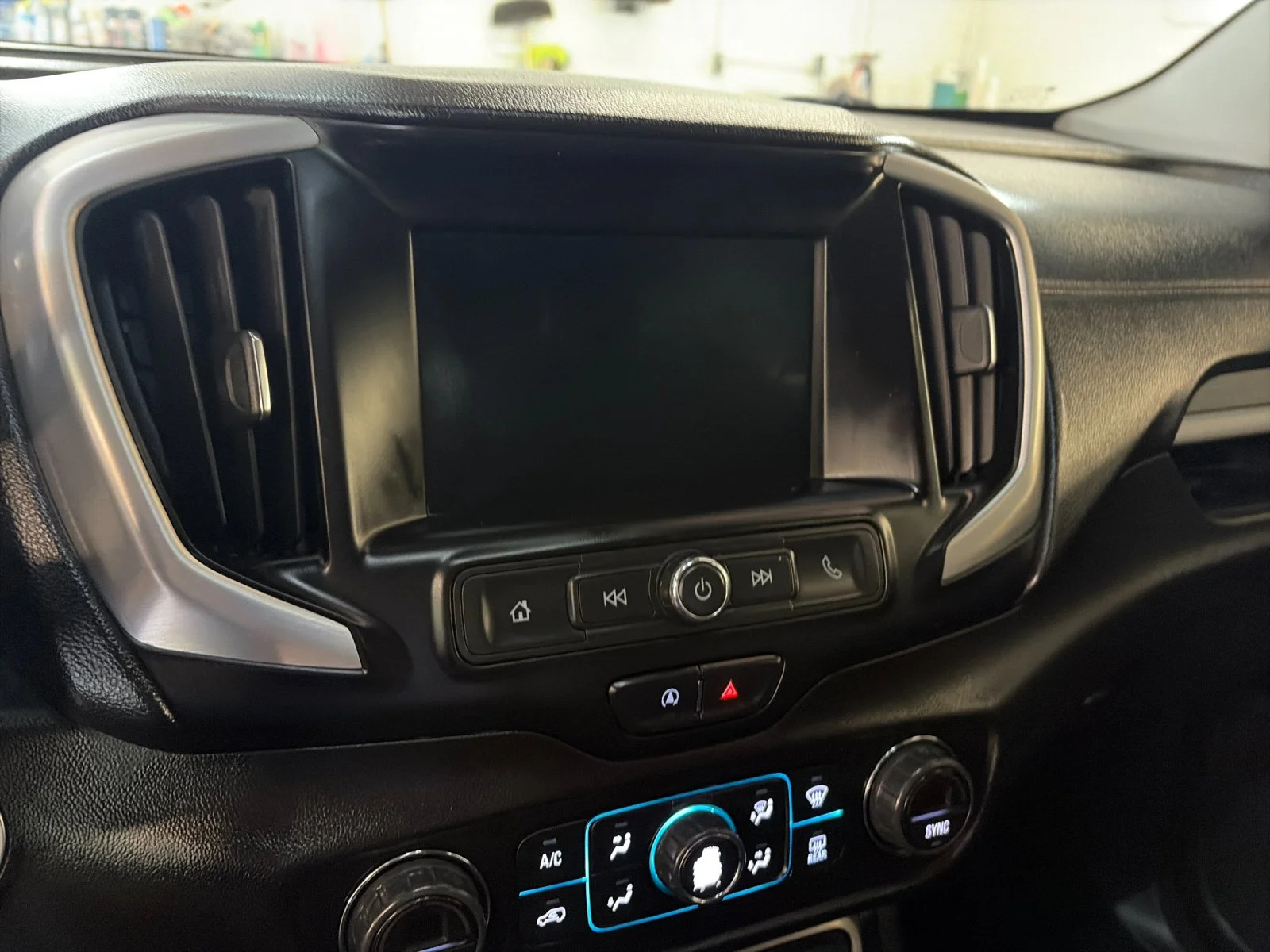 Used 2023 Ebony Twilight Metallic GMC SLE image 22