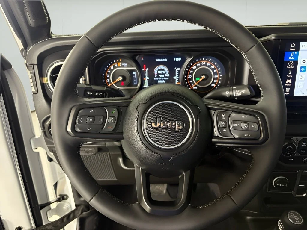 Used 2025 White Jeep High Tide image 14