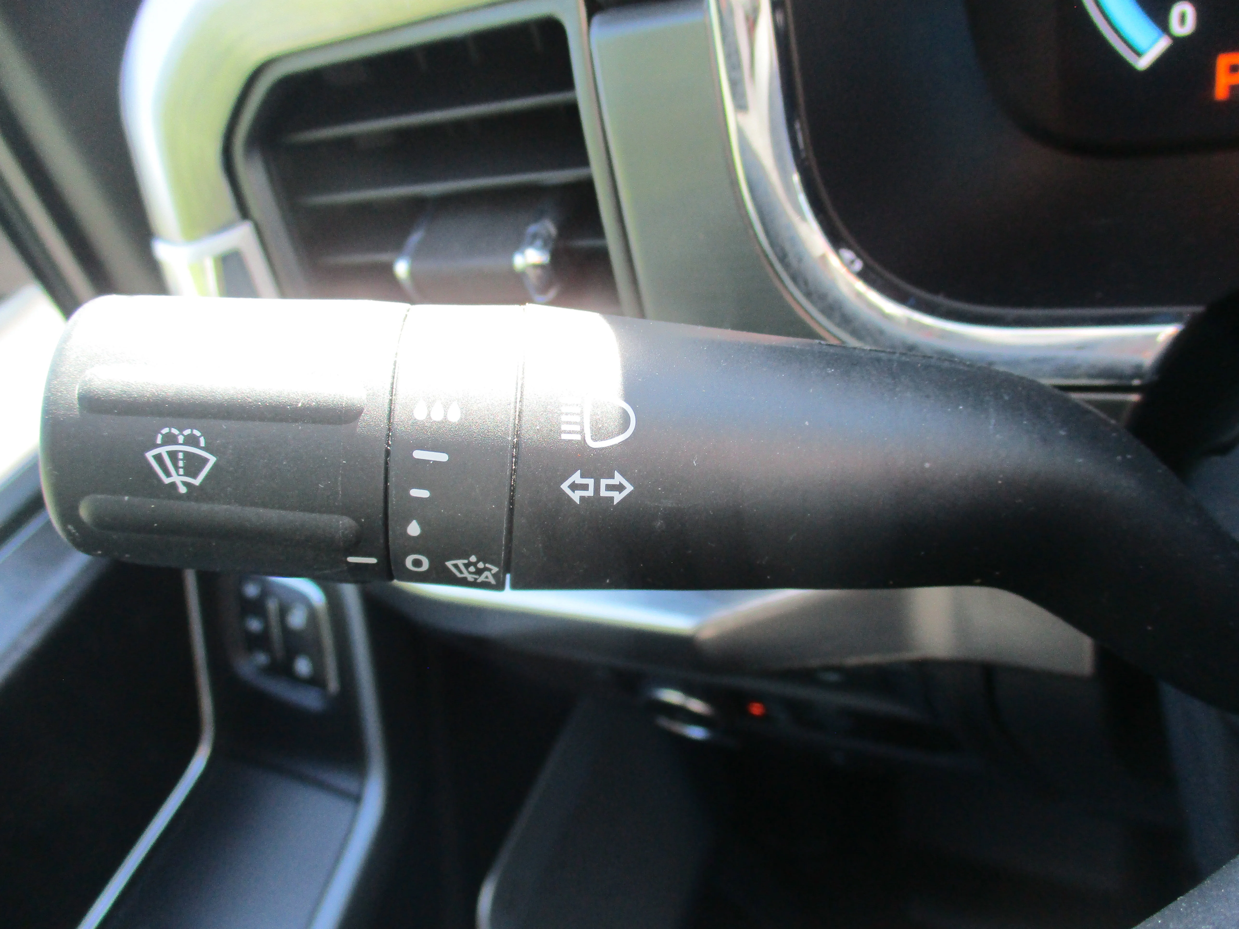 Used 2023 Azure Gray Metallic Tri-Coat Ford LARIAT image 12