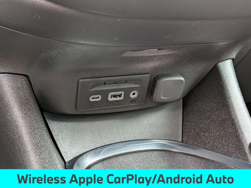 Used 2024 Gray Chevrolet LT image 33
