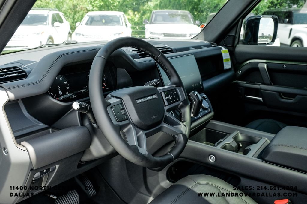 New 2026 Woolstone Green Metallic Land Rover X-Dynamic SE image 19