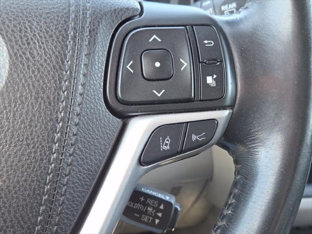 Certified Used 2017 BLIZZARD PEARL Toyota  image 19