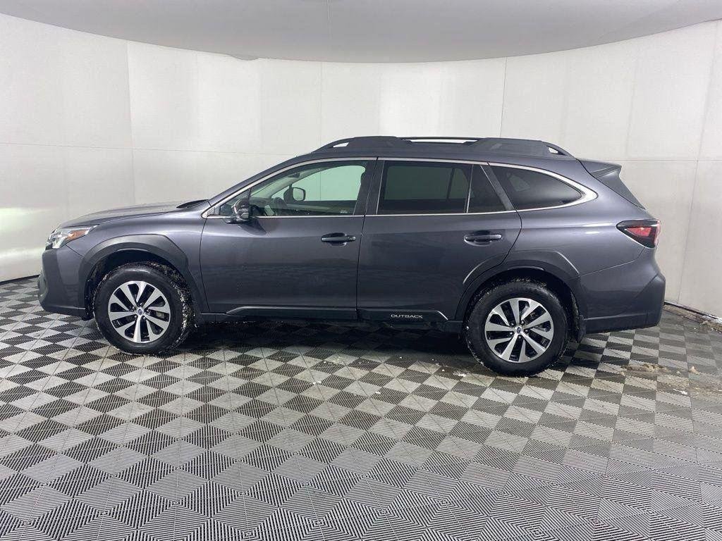 Used 2025 Gray Metallic Subaru Premium image 4
