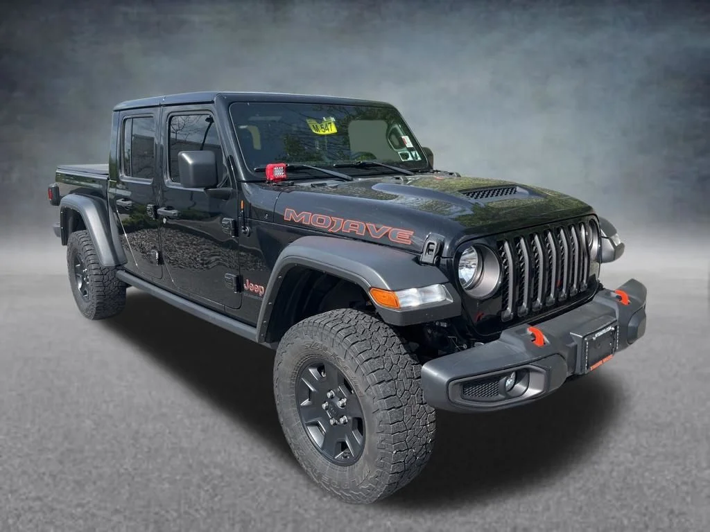 Used 2022 Black Jeep Mojave image 8