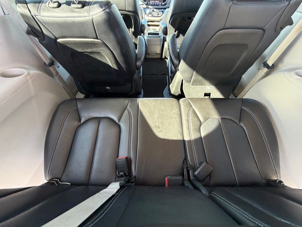 Used 2023 Silver Chrysler Touring L image 48