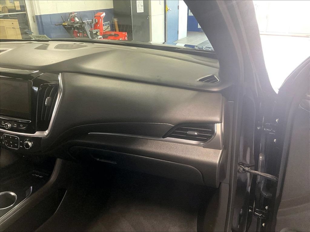 Used 2023 Mosaic Black Metallic Chevrolet LT Cloth image 13