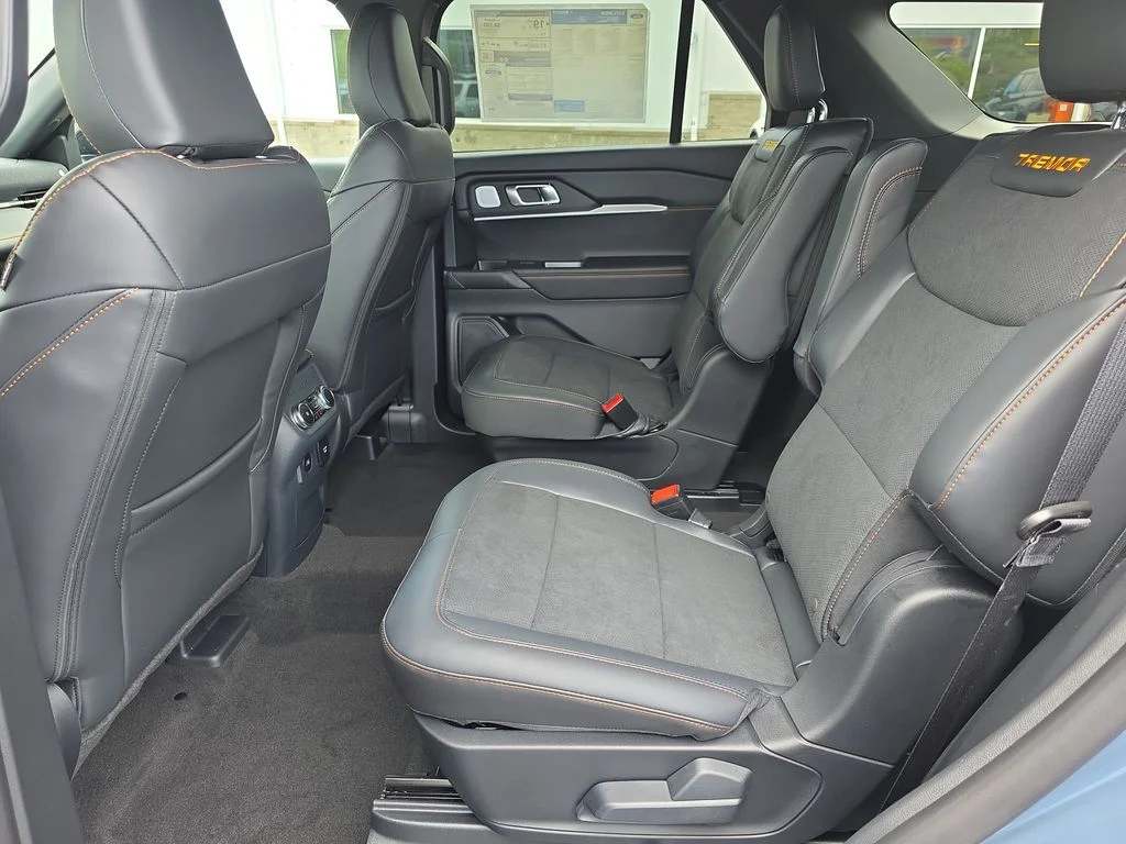 New 2026 Blue Ford Tremor image 31