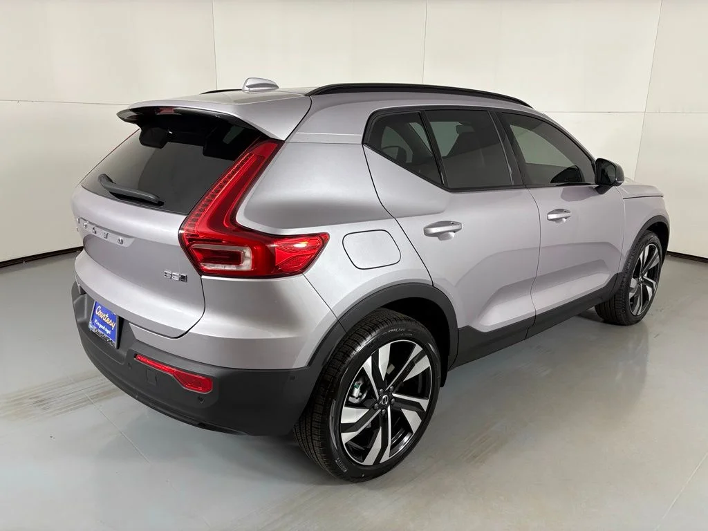 New 2026 Aurora Blue Volvo Ultra image 8