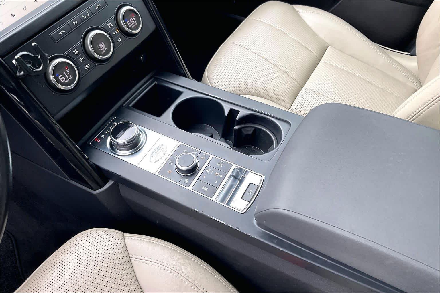 Used 2019 Fuji White Land Rover SE image 16