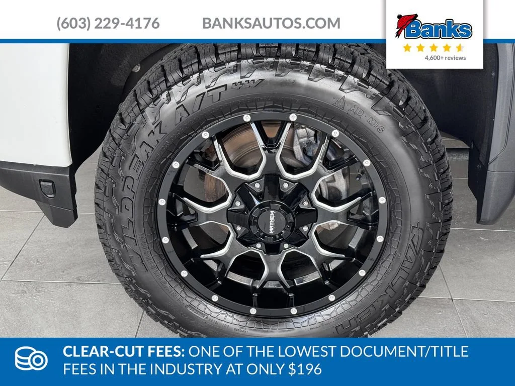 Used 2023 WHITE FROST TRICOAT GMC Denali image 4