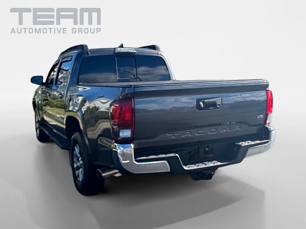 Used 2019 Gray Toyota SR5 image 5
